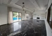 Villa de Prestige à Vendre – Route de Fès, Km 16