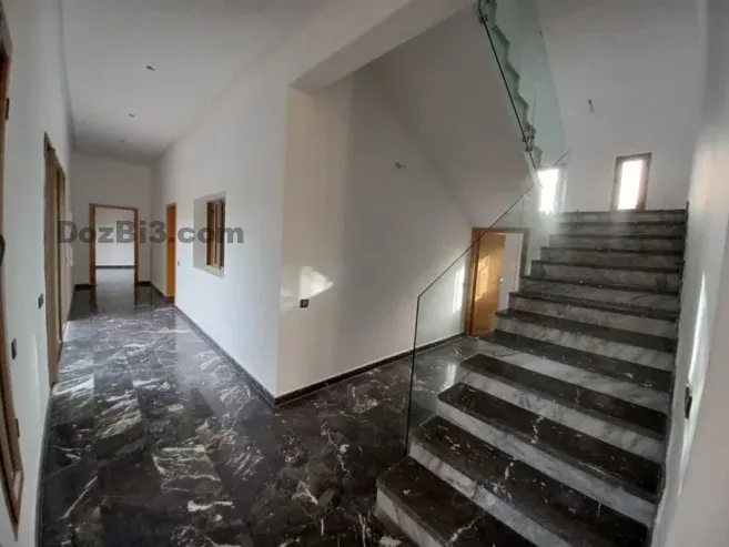 Villa de Prestige à Vendre – Route de Fès, Km 16