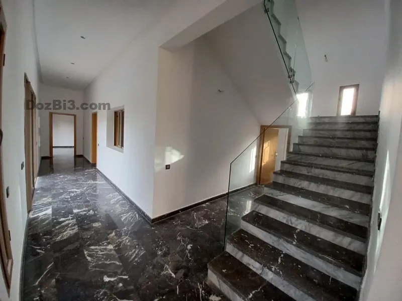 Villa de Prestige à Vendre – Route de Fès, Km 16