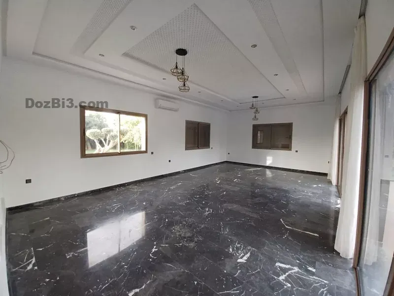 Villa de Prestige à Vendre – Route de Fès, Km 16
