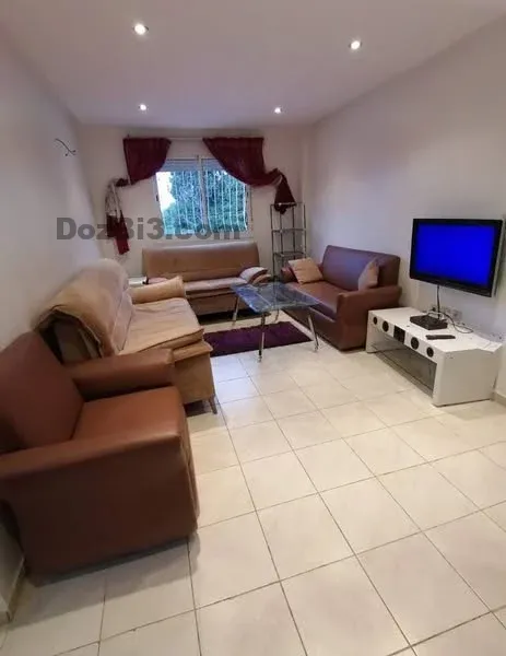 Appartement meublé à louer Al Youns 1 près de l’hôpital universitaire