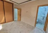 appartement à vendre à côté Al Bustan dans la rue de la Faculté des Sciences