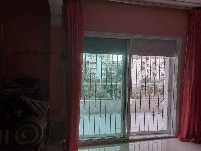 Appartement à vendre rue Farhat Hached près du centre culturel américain