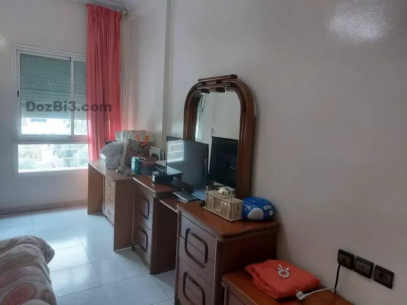 Appartement à vendre rue Farhat Hached près du centre culturel américain