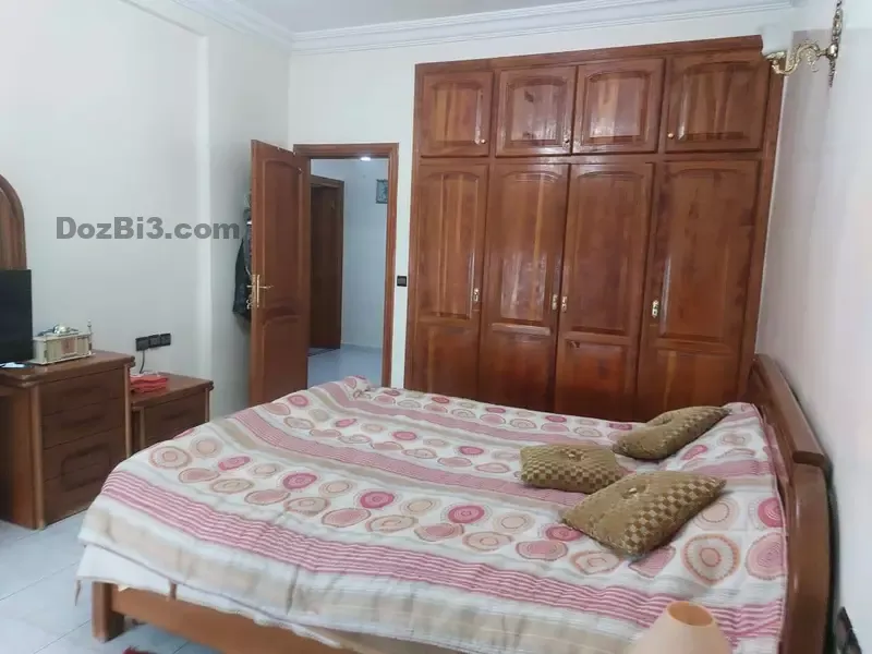 Appartement à vendre rue Farhat Hached près du centre culturel américain
