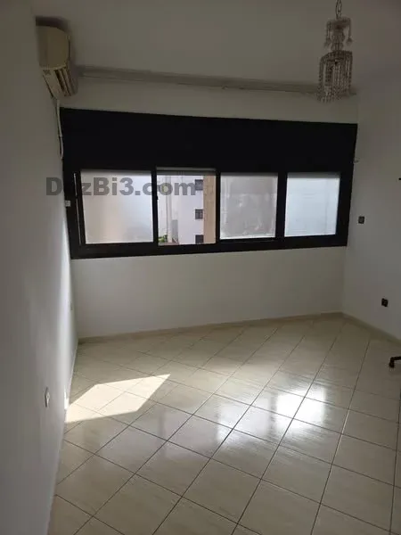 Appartement à louer Hassan près de place al joulan
