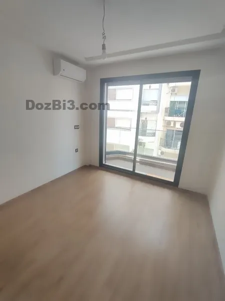 Studio vide a louer Maarif