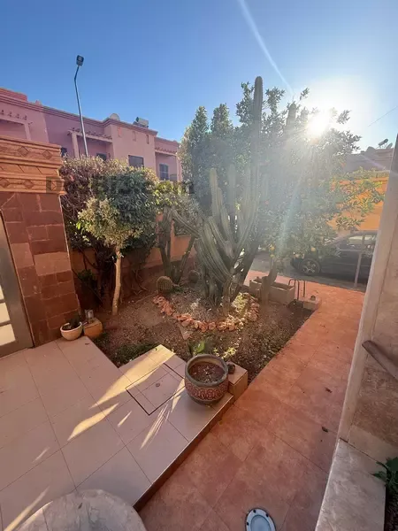 Villa à vendre près de pont entre Kchali (القنطرة بين القشالي)