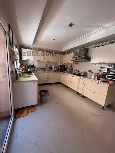Villa à vendre près de pont entre Kchali (القنطرة بين القشالي)