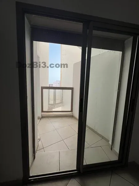 Appartement vide a louer Av mokawama