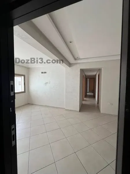 Appartement vide a louer Av mokawama