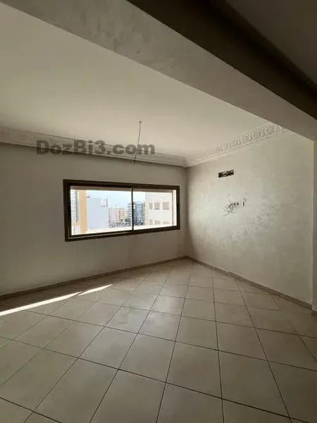 Appartement vide a louer Av mokawama