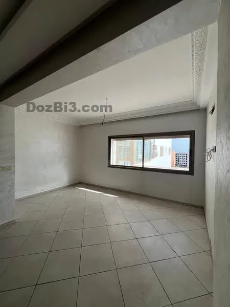 Appartement vide a louer Av mokawama