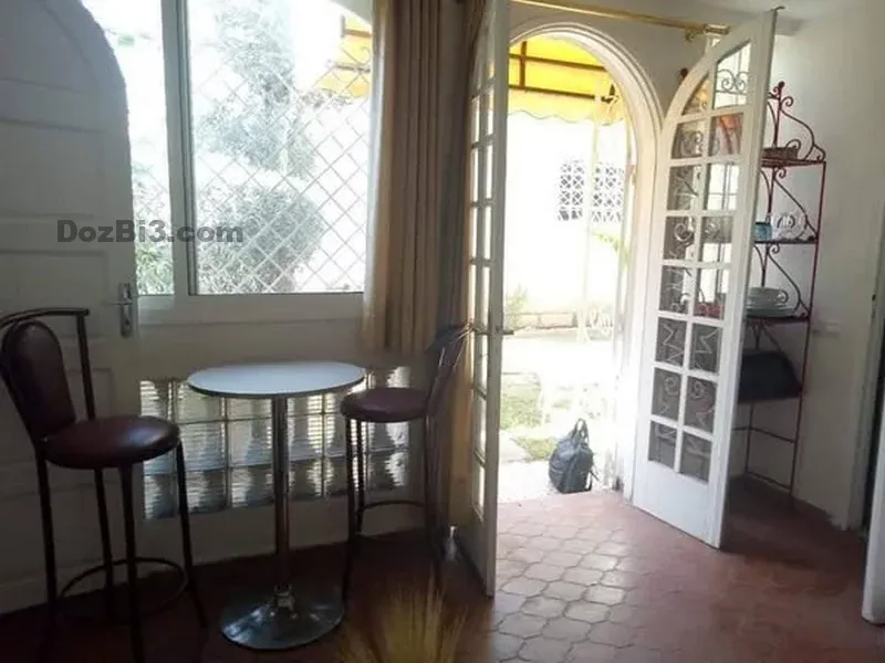 Studio à louer dans une Villa à l’Oasis