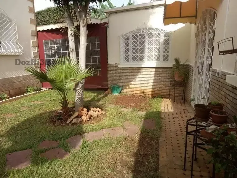 Studio à louer dans une Villa à l’Oasis