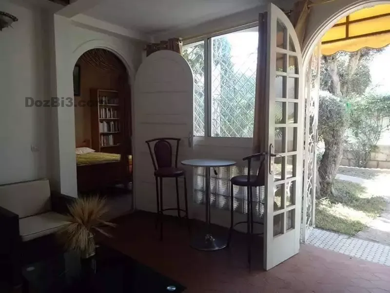 Studio à louer dans une Villa à l’Oasis