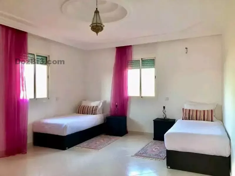 Villa à vendre ou à louer route de Fes