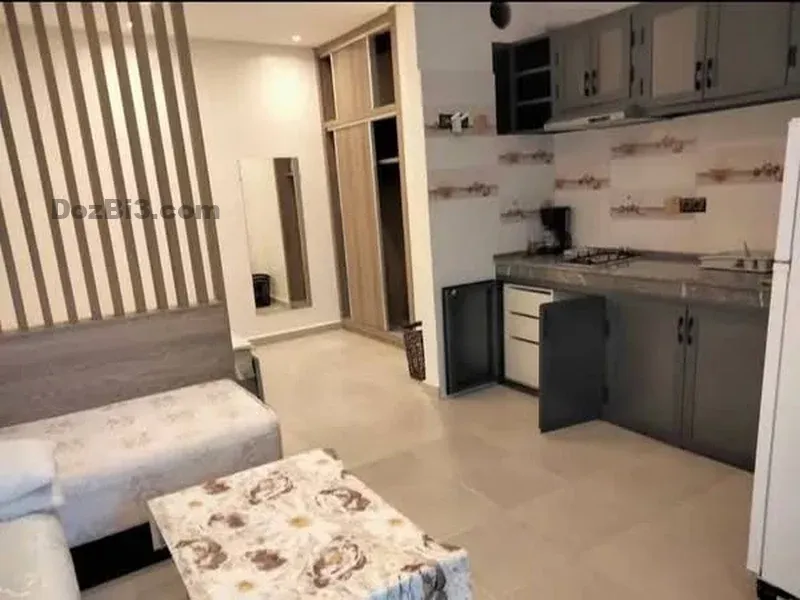 Studio neuf meublé à louer – Avenue El Majd