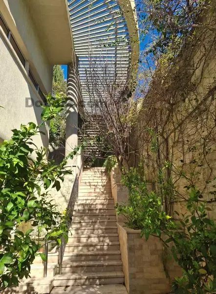 Villa de luxe à vendre 6 km de Tanger