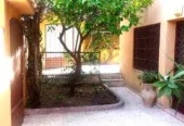 Villa de luxe à vendre dans le quartier chic de Surin