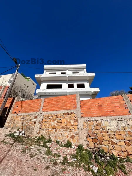 Villa semi fini à vendre à Nwinwich