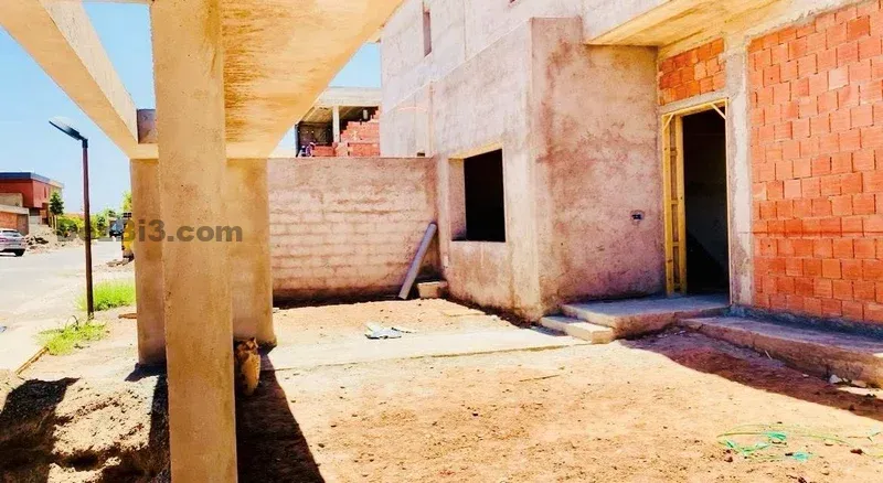 villa à vendre route Ourika – semi fini