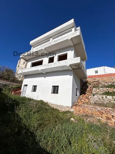 Villa semi fini à vendre à Nwinwich