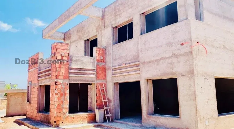 villa à vendre route Ourika – semi fini