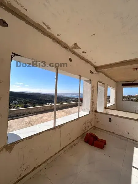 Villa semi fini à vendre à Nwinwich