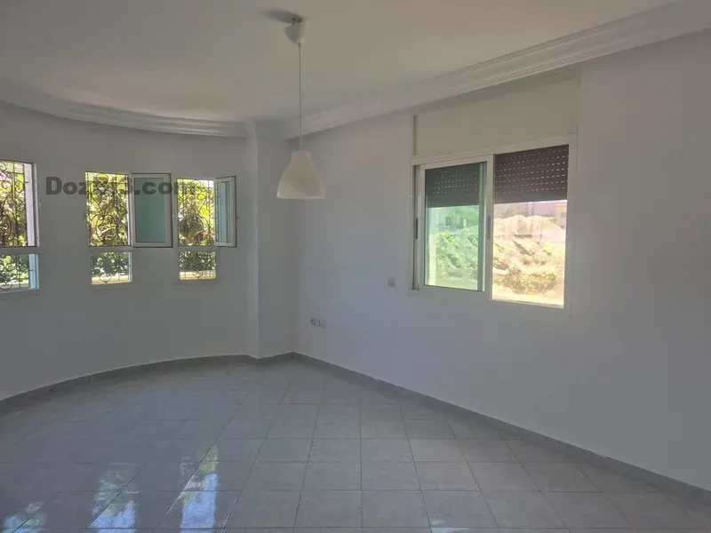 Étage de villa à louer
