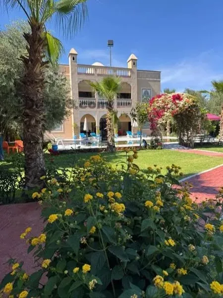 villa a louer route de Ouarzazate – style Riad