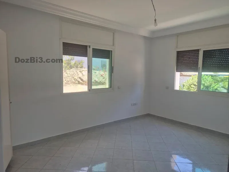 Étage de villa à louer