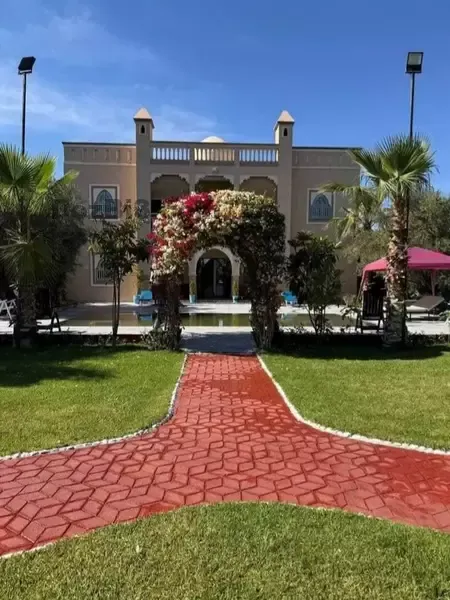 villa a louer route de Ouarzazate – style Riad
