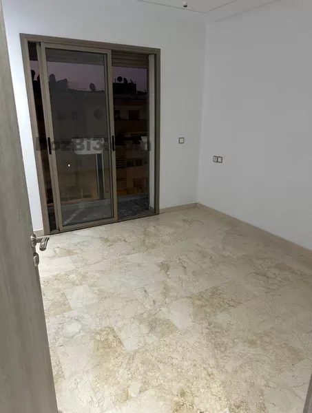 Appartement à louer Aïn Sebaâ moyen standing non meublé