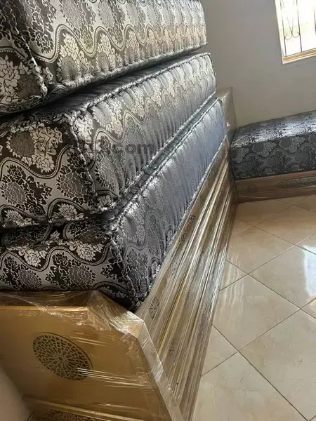 فراش صالون جديد للبيع