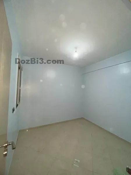 Appartement vide à louer Montazah