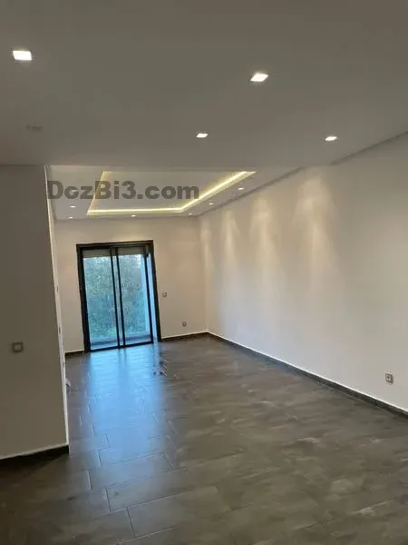 studio à louer quartier des hôpitaux