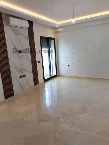 Studio à louer quartier des hôpitaux