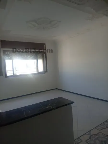 Appartement vide à louer complexe Hassani