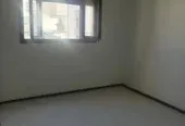 Appartement vide à louer complexe Hassani
