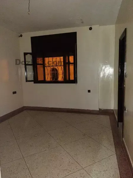 Appartement commercial à louer hay inbaat