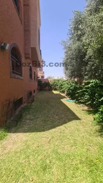 Villa à vendre près du quartier Sofia