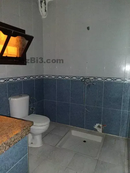 Appartement commercial à louer hay inbaat