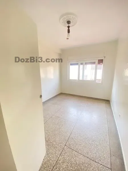 Appartement à louer Ocean colle a la station de tram place de russie