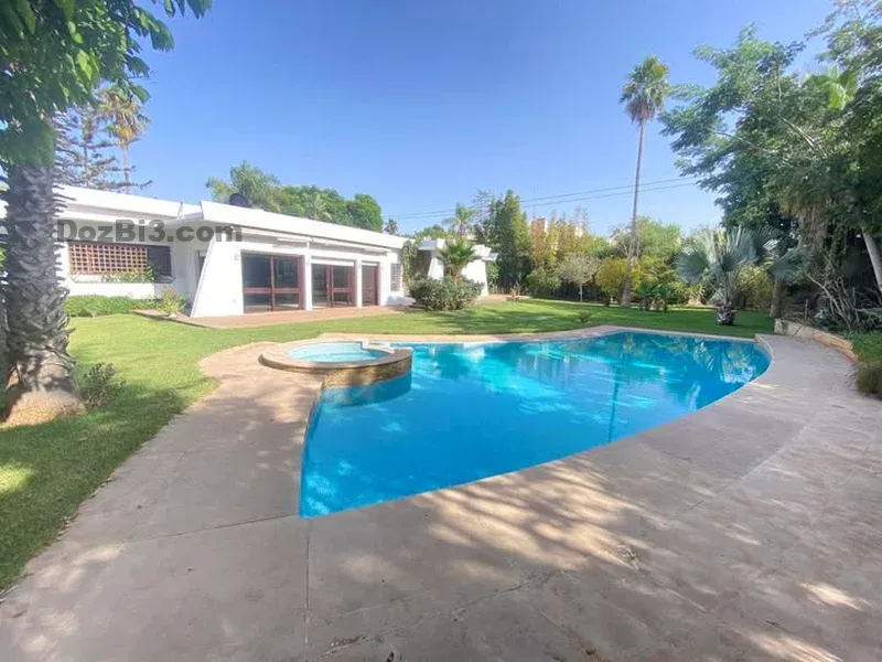 Villa plein pied avec piscine à louer Bir Kacem