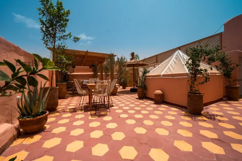 Riad rénover à vendre l’entrée du quartier Mellah