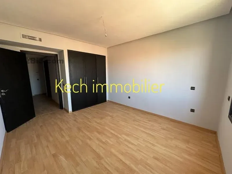 Duplex avec piscine à louer Mabrouka