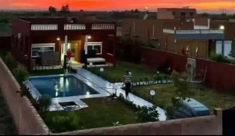Villa meublé avec piscine à louer route de Ouarzazate