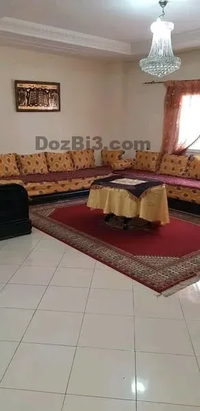 Chambre meublée avec placard à louer Mimouza