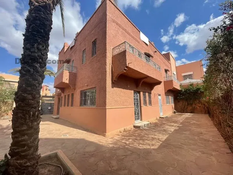 Villa à louer quartier Mabrouka